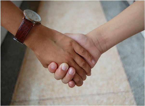 7��19�������ݾ���վһ��(g��)����С�ҵ��к�Ҫ�x�_�ˣ��ѹ�ͬ��̎ʮ����ĺ��ӂ��͡��������(du��)�T��ʮ�ֲ��ᡣ�D��С�Һ��(du��)�T�o�յ��p�֡�һ���(du��)�T����ӛ���������҂��֠����������B��������