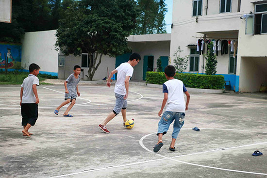 �V�|�t(y��)�ƴ�W(xu��)��΢�m���ġ�����F��ڏV�|ʡ�����������(zh��n)ͬ��С�W(xu��)֧����־Ը�ߎ���ͬ�W(xu��)��������