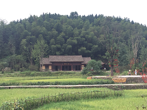 �Ї��һ�Դ���^(q��)����@�����cɽˮ��Ȼһ�w��