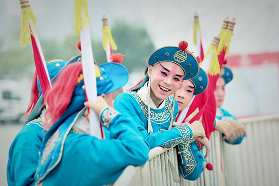 �F(xi��n)���݆T��   ���� �z