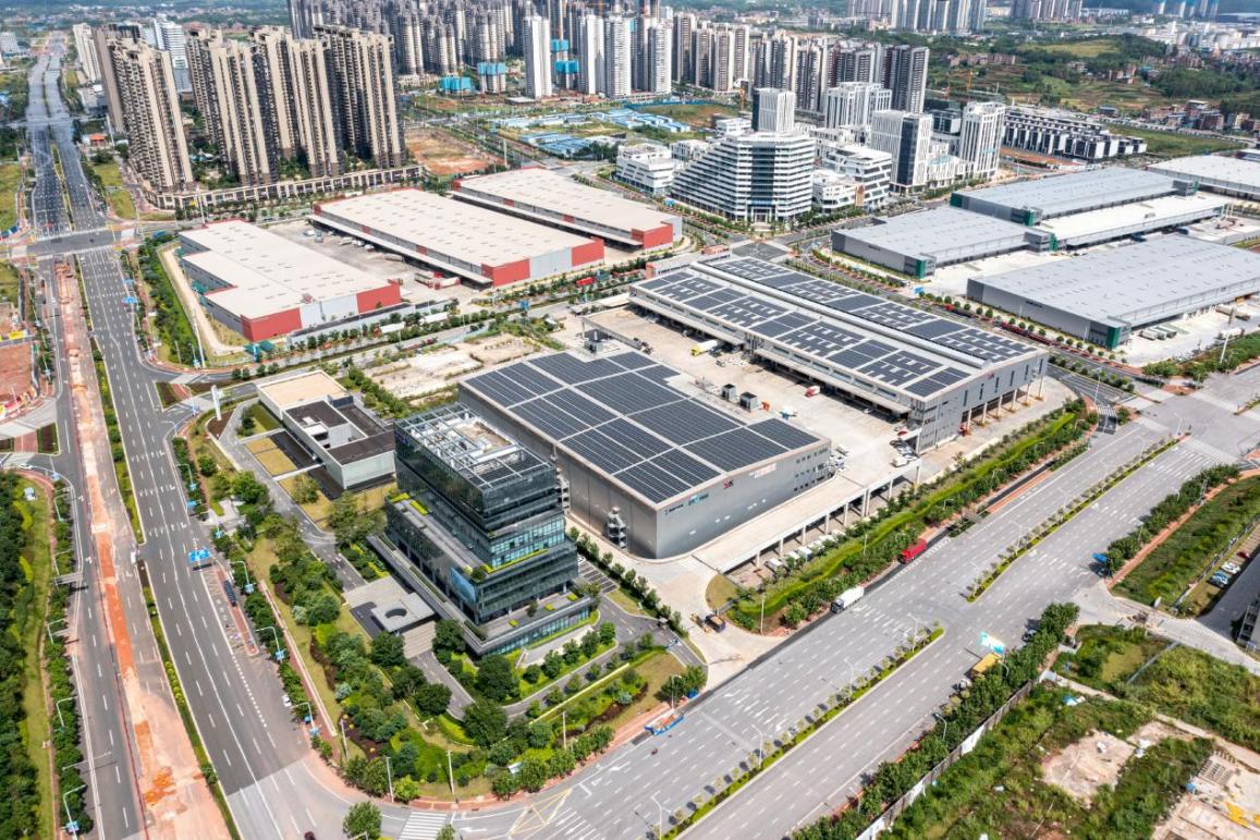 中新南寧國際物流園航拍圖。 人民網(wǎng) 嚴立政攝